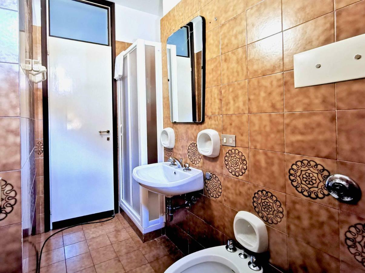 The Postcard By Design Studio Varenna Esterno foto